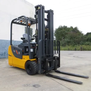 Autoelevador CLG 2018AT