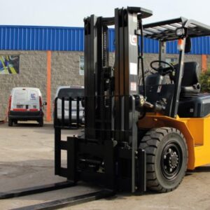 Autoelevador CPCD50 Compacto